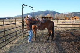 Nichole_saddling_up_nikki Nichole_saddling_up_nikki