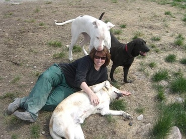 Shirley_with_group_hug_2