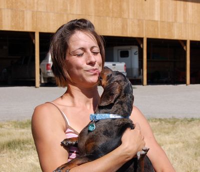 Twist kissing Chennell